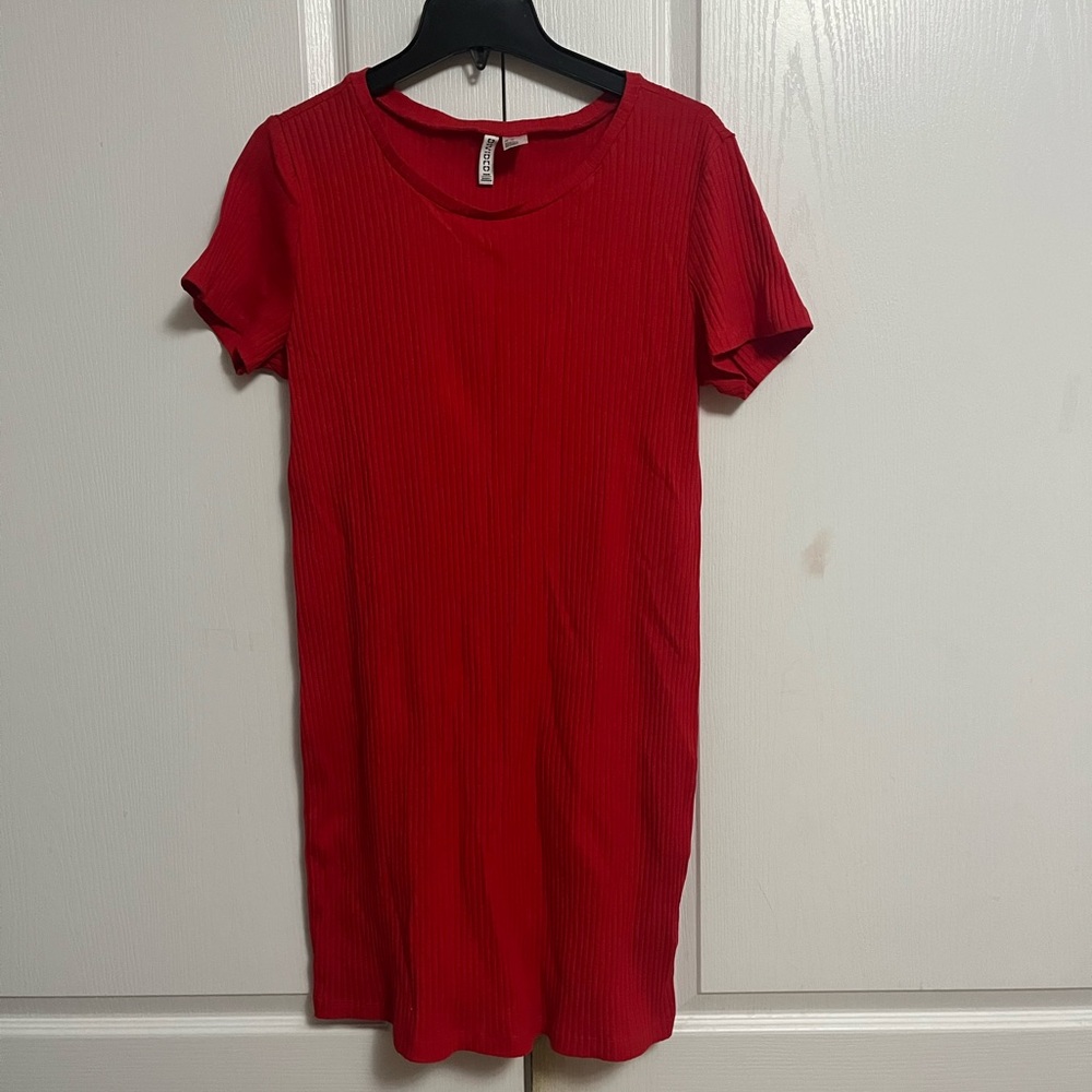 NWOT Red Ribbed Short Sleeve T-Shirt Dress